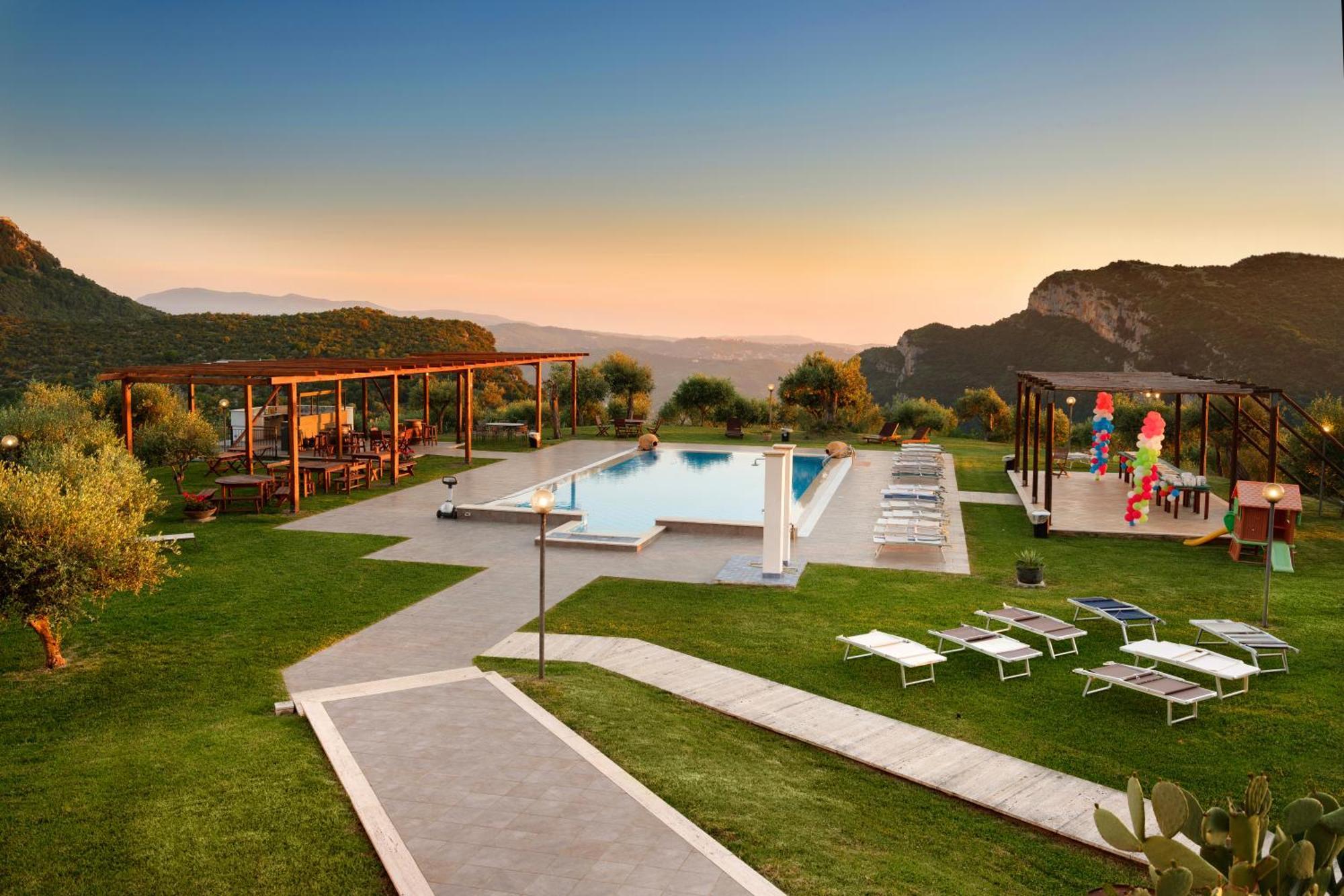 L' Aia Resort Trentinara Екстериор снимка