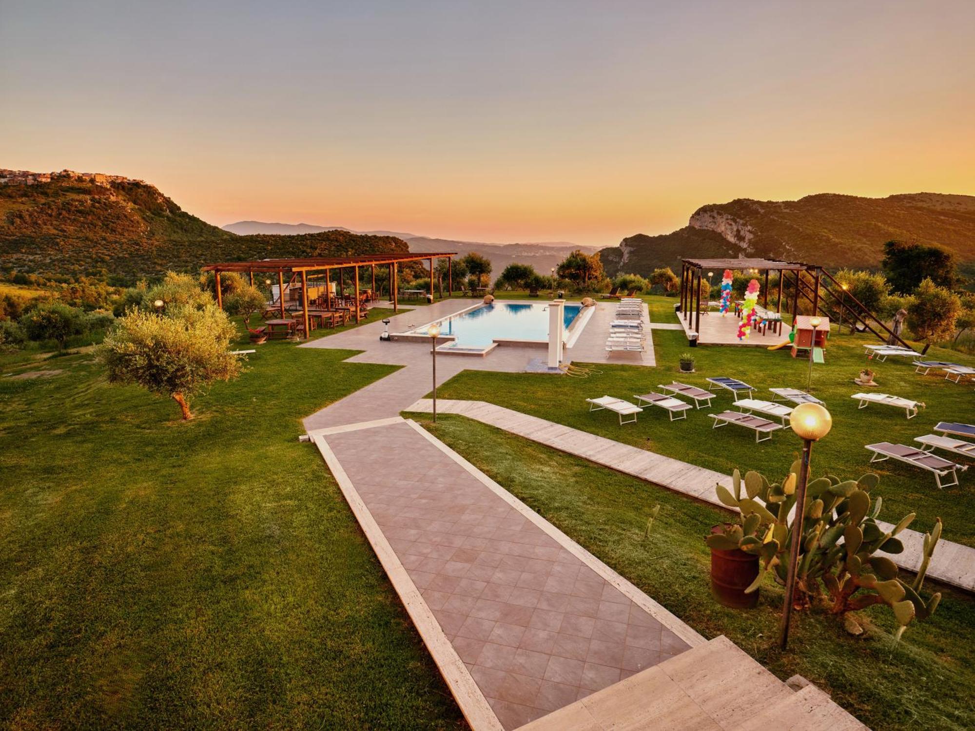 L' Aia Resort Trentinara Екстериор снимка